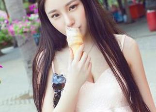 青豆客 – 修女与散步，谭晓彤在画面上发现了小心思。