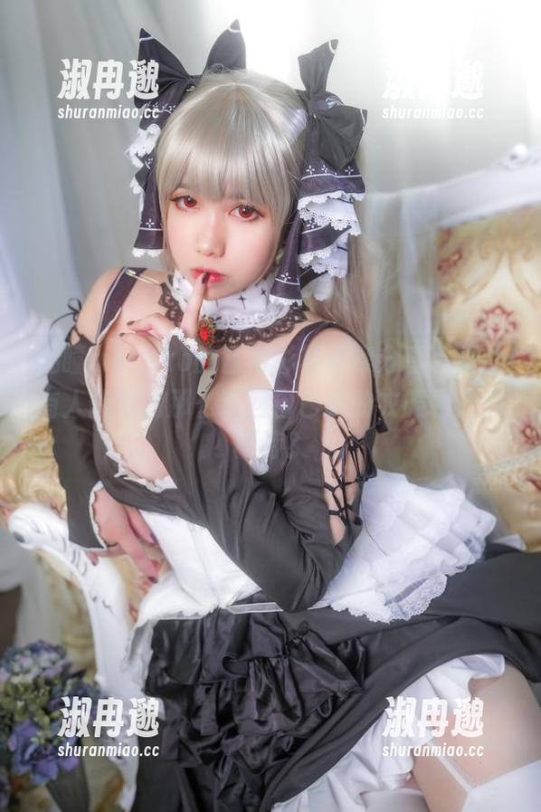 魅瞳meroko的白衬衫写真集分享，真的有人能做到那么丢回自己家的衣服看着像模特？